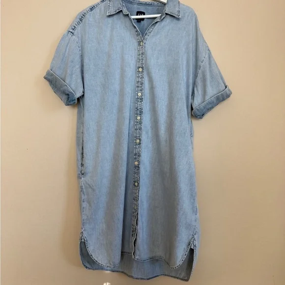 GAP Denim Chambray Short Sleeve Button Down Dress Relaxed Fit Light Wash - Picture 2 of 7